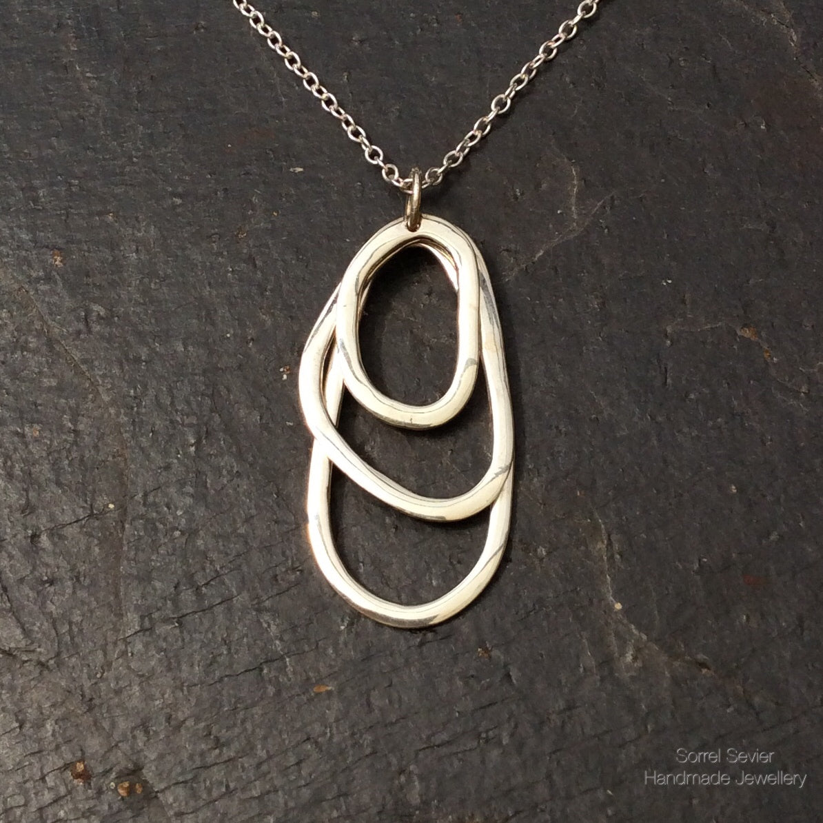3 Loops Necklace
