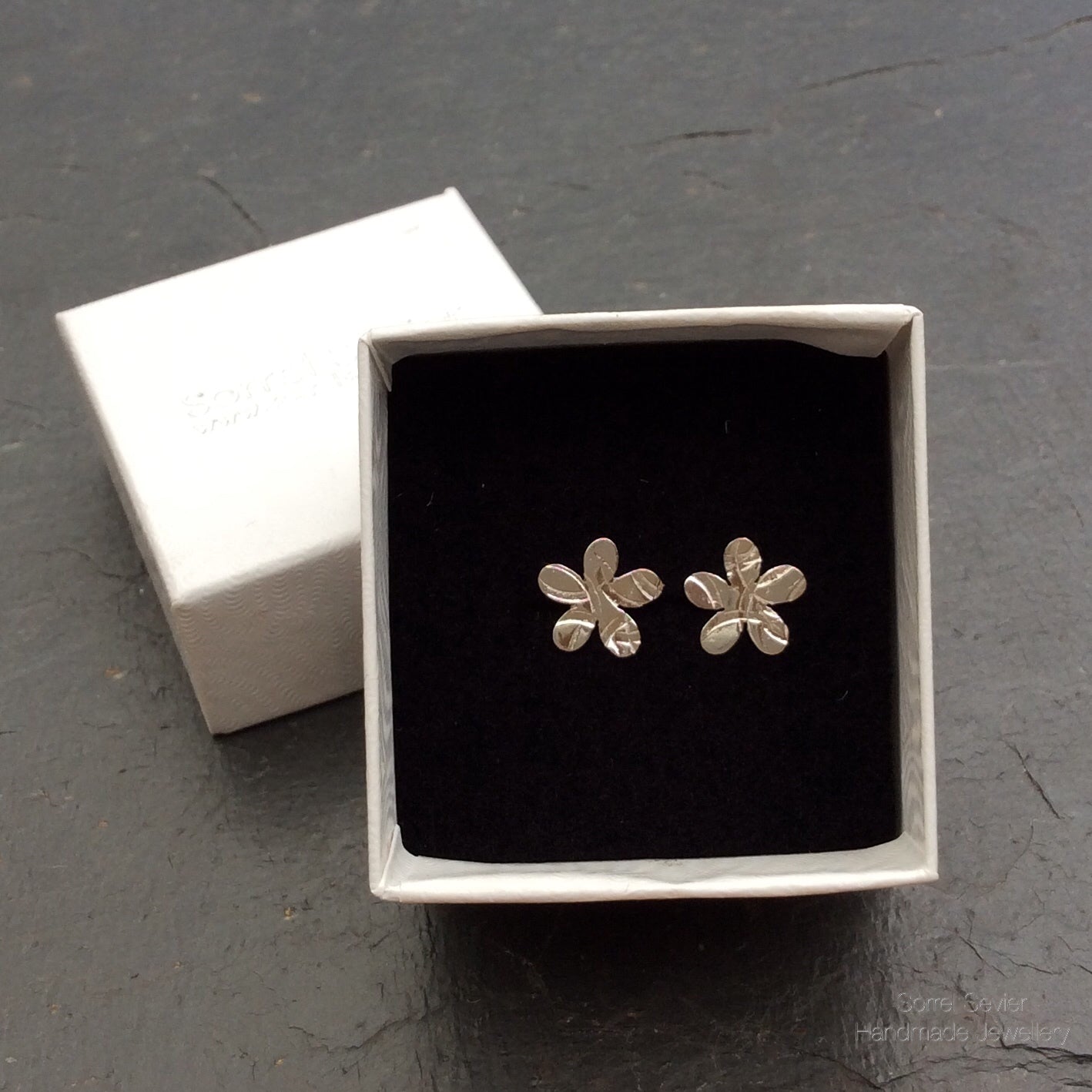 Textured Flower Stud Earrings