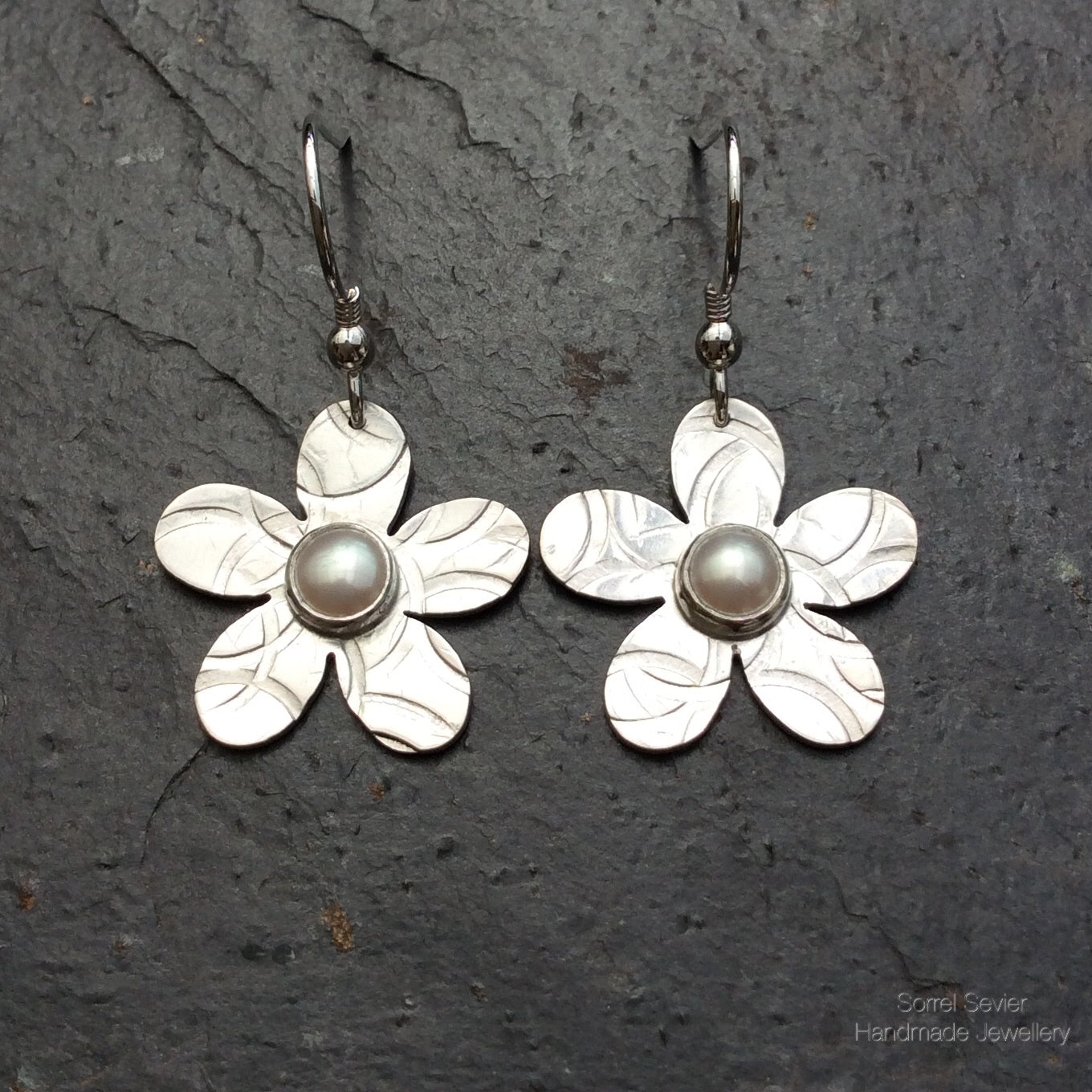 Pearl Flower Dangle Earrings