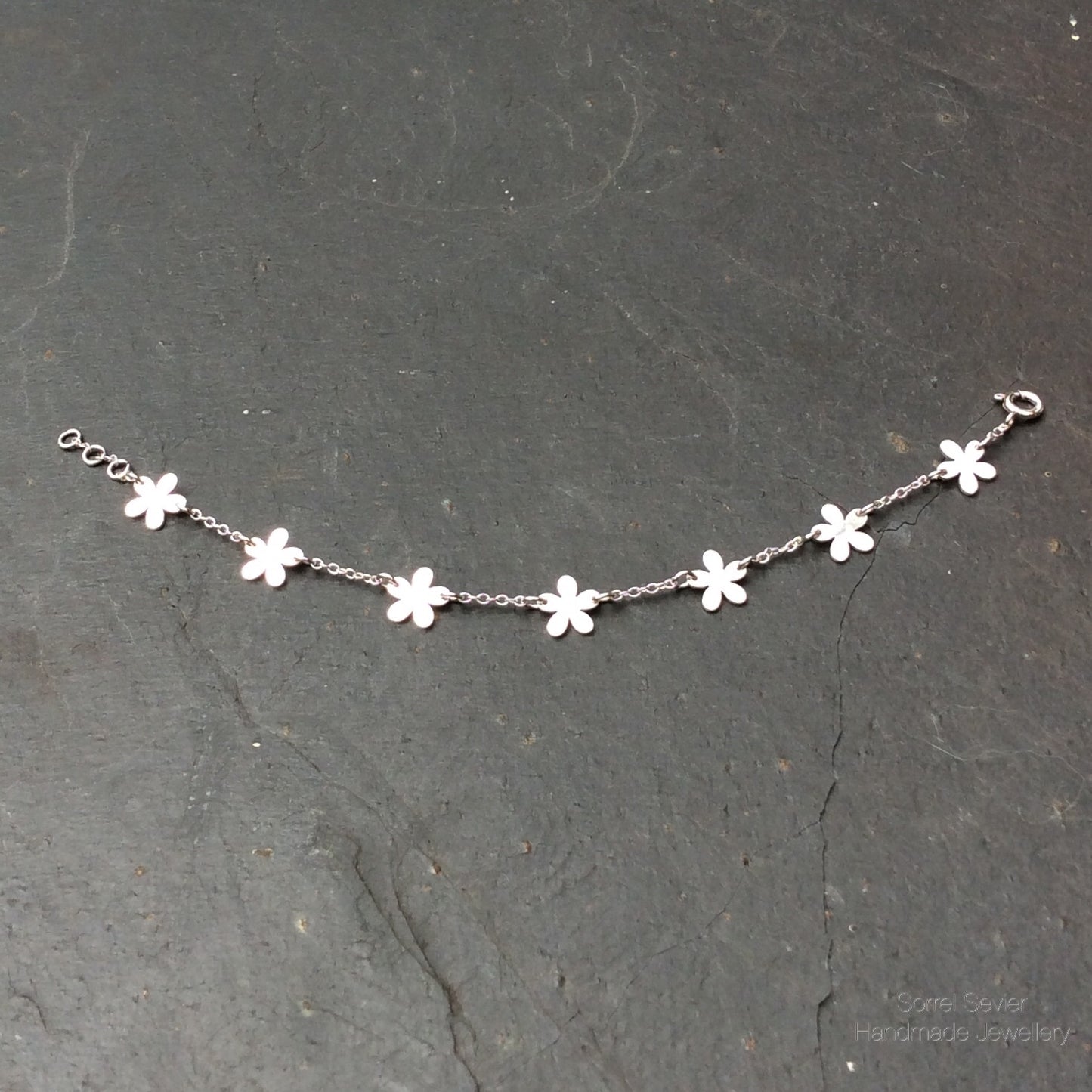 Daisy Chain Flower Bracelet