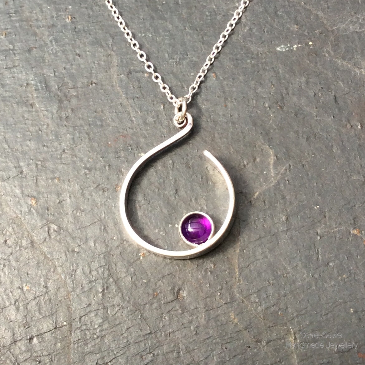 Amethyst Curve ‘Swan’ Pendant