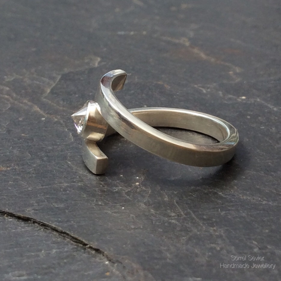 Chunky Overlap Reverse Stone Ring