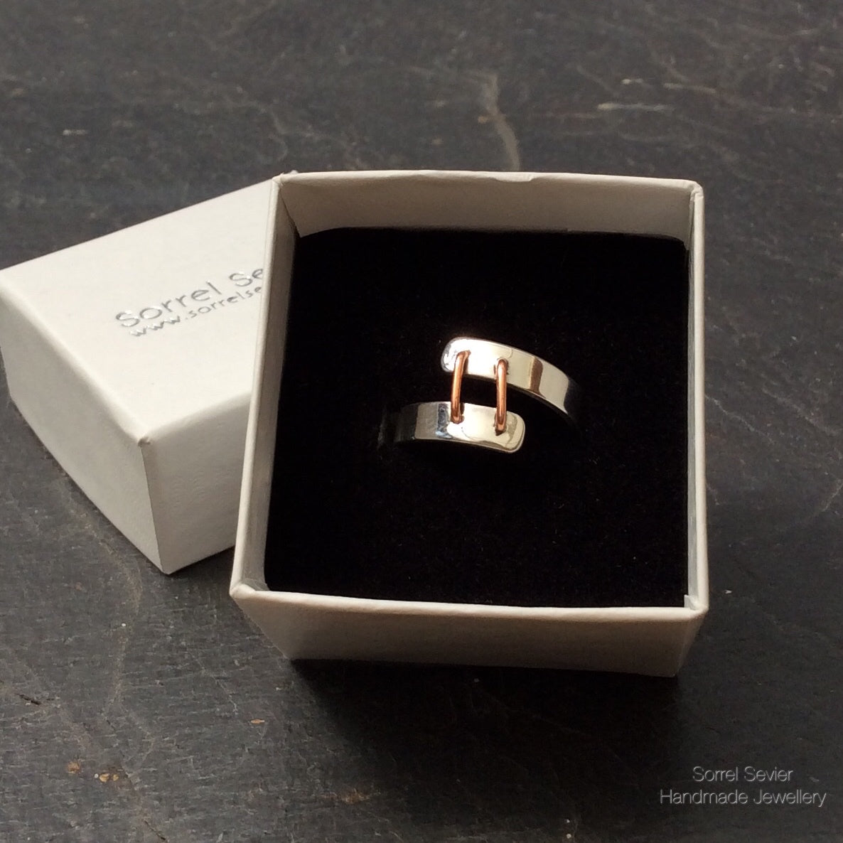 Copper Staples Overlap Ring