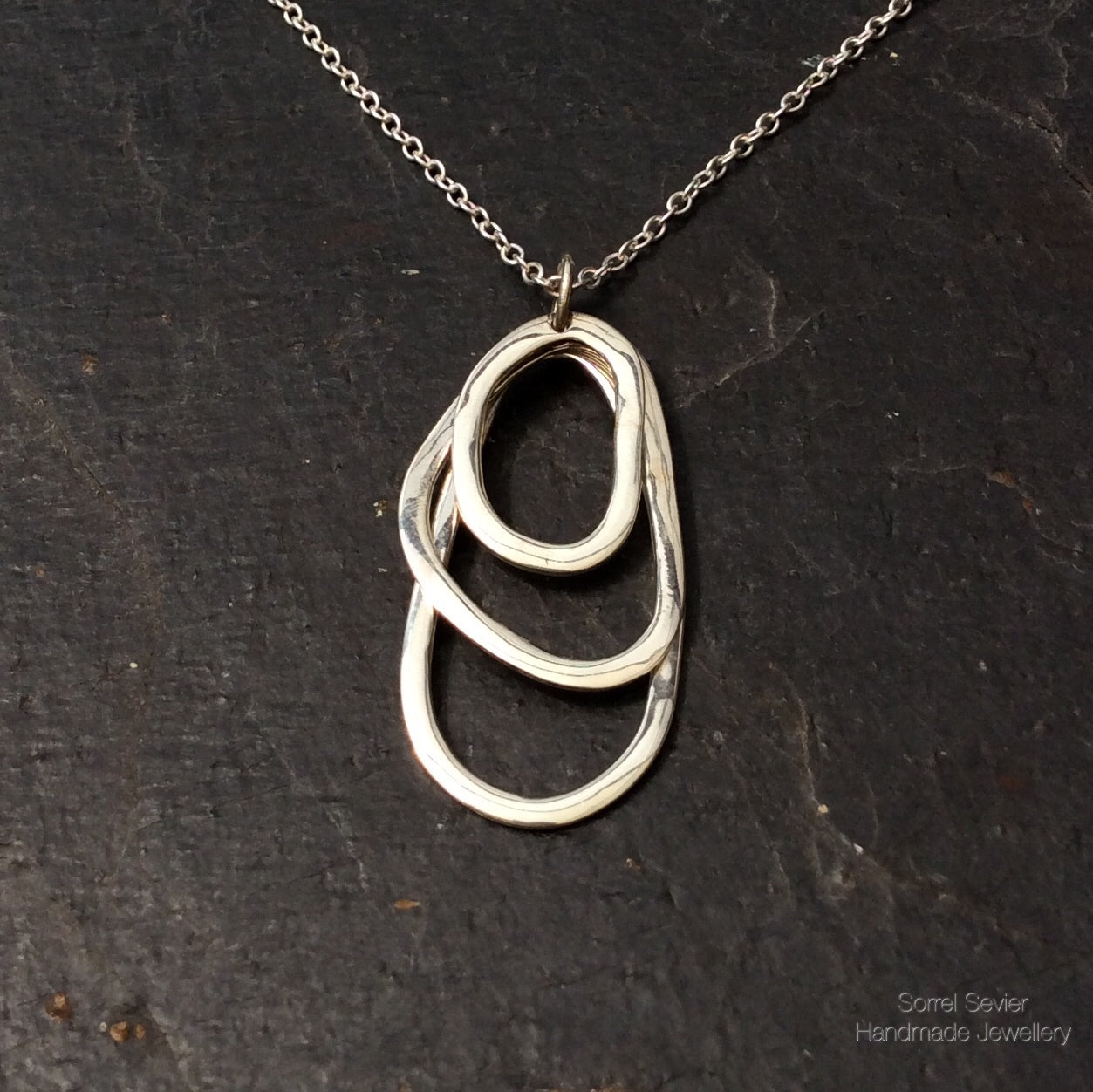 3 Loops Necklace